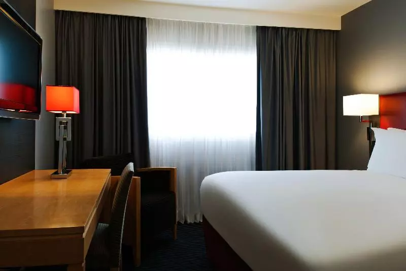 اتاق اکونومی, NH Frankfurt Airport West