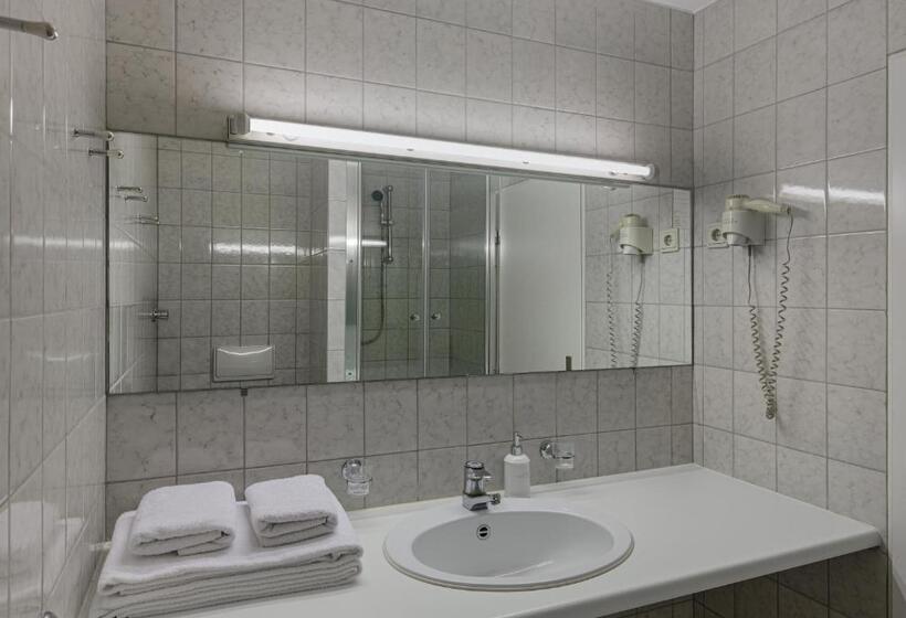 اتاق استاندارد, Nova