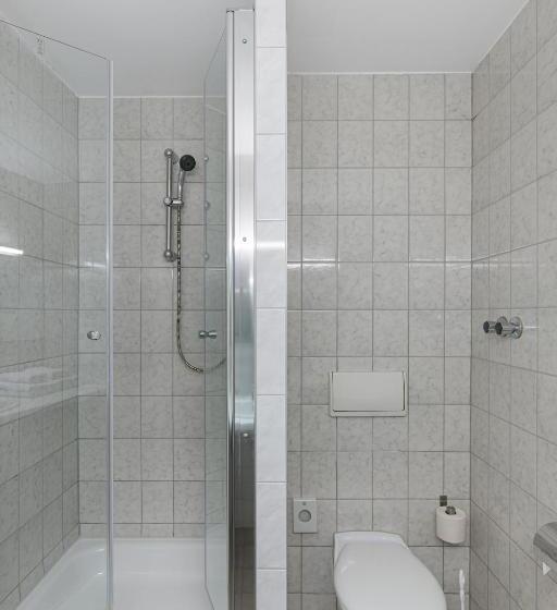 اتاق استاندارد یک نفره, Nova