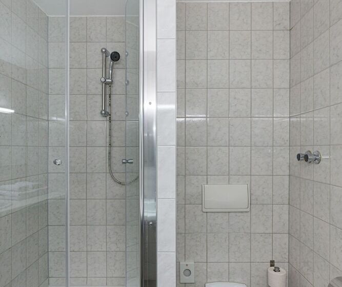 اتاق استاندارد یک نفره, Nova