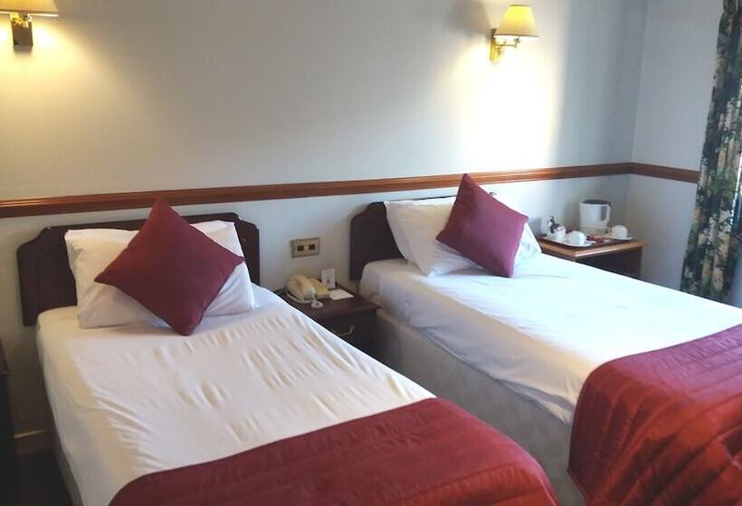 غرفة كلاسيكية, Salutation