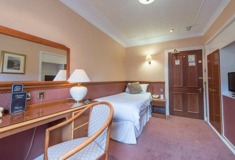 غرفة كلاسيكية فردية, Salutation