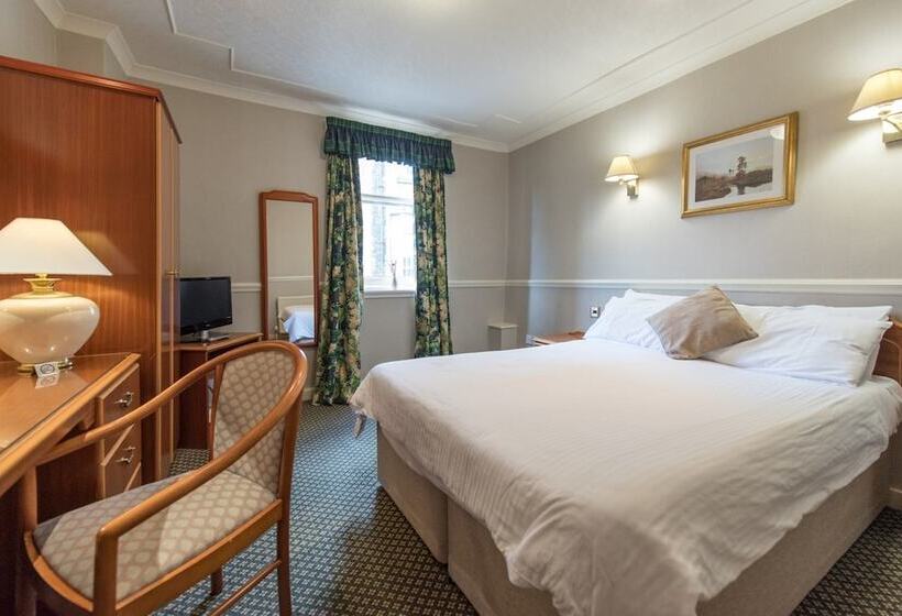 غرفة كلاسيكية, Salutation