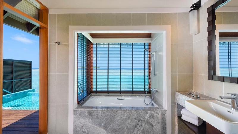 بانگلوی استاندارد, Sheraton Maldives Full Moon Resort & Spa