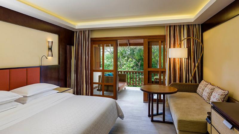اتاق لوکس, Sheraton Maldives Full Moon Resort & Spa