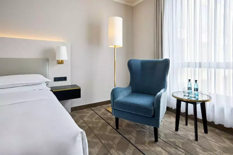 キングサイズベッドのスーペリアルーム, Sheraton Offenbach