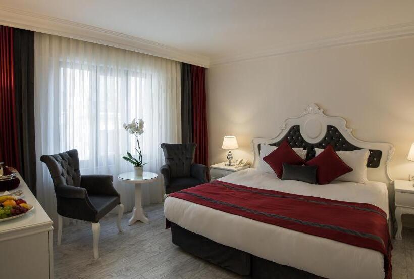 اتاق لوکس, Yigitalp Istanbul