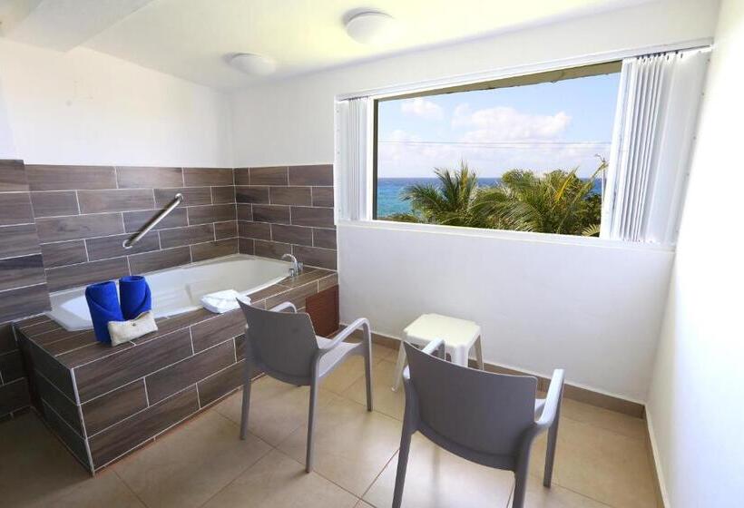 جناح جونيور, Cozumel Hotel & Resort Trademark Collection By Wyndham