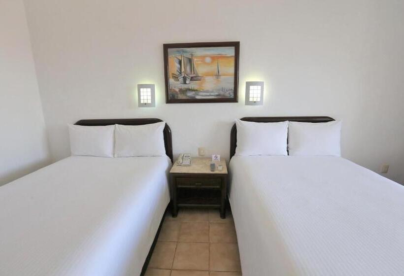 带2个双人床的标准工作室, Cozumel Hotel & Resort Trademark Collection By Wyndham