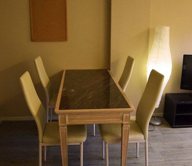 إستوديو قياسى, Ambassador Suites Antwerp