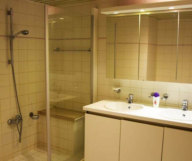 شقة عائلية, Ambassador Suites Antwerp