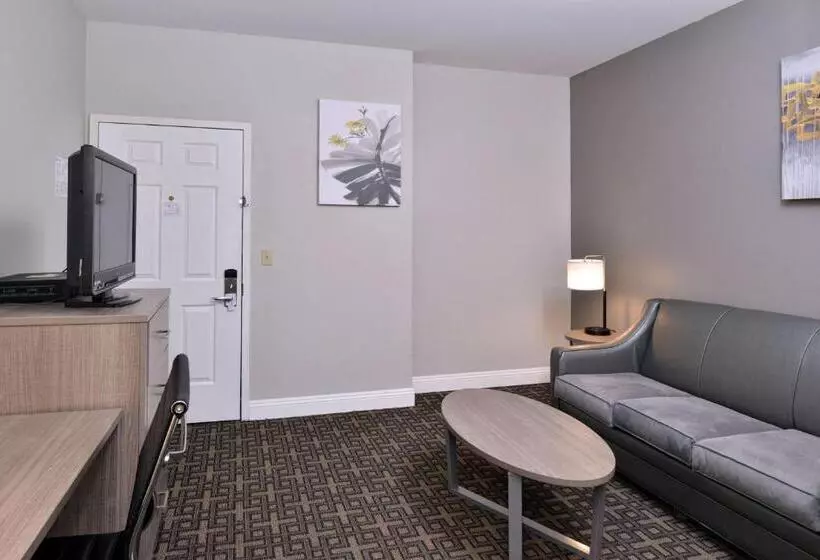 سوئیت با تخت بزرگ, Best Western Kettleman City Inn & Suites
