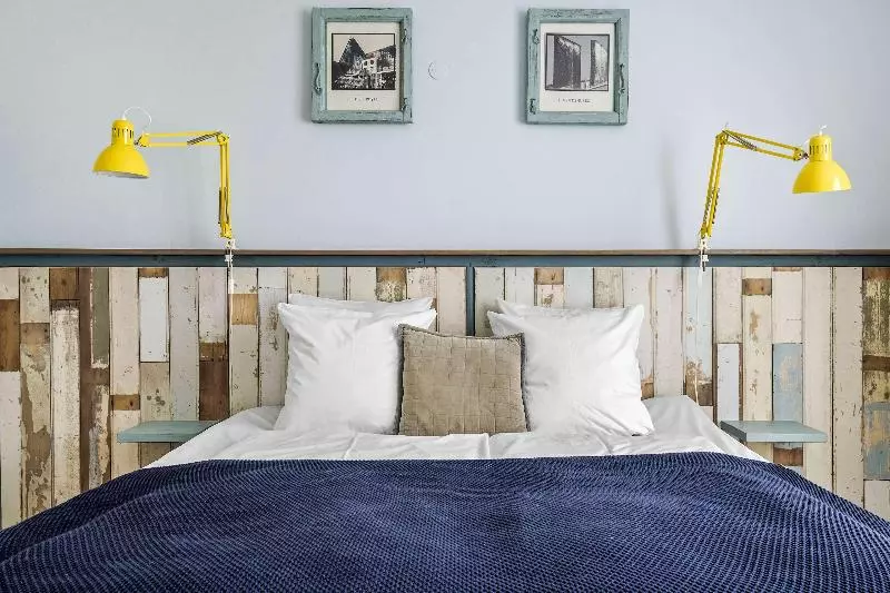 Bisneshuone, Best Western Royal Holstebro