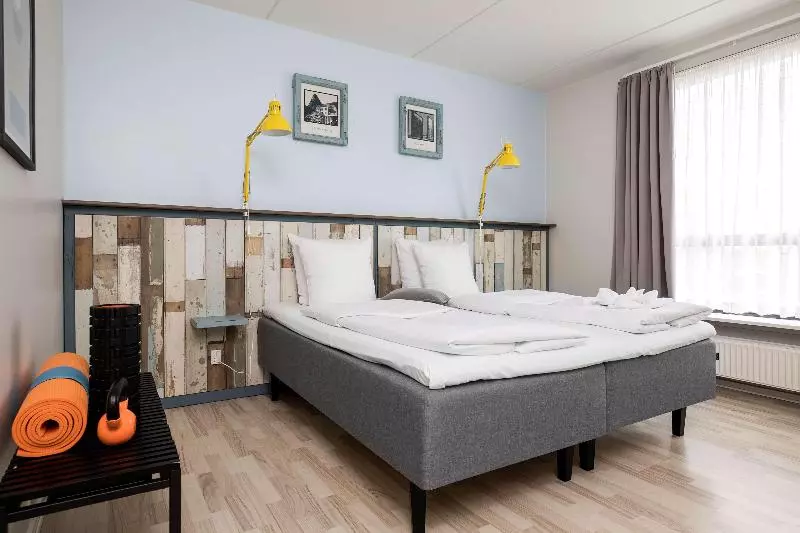 Bisneshuone, Best Western Royal Holstebro