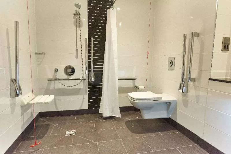 身障者適用スタンダードルーム, Holiday Inn Northampton West M1 Junc 16, An Ihg