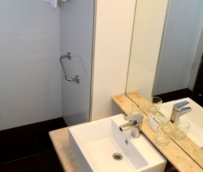 スタンダードルーム, Lafayette