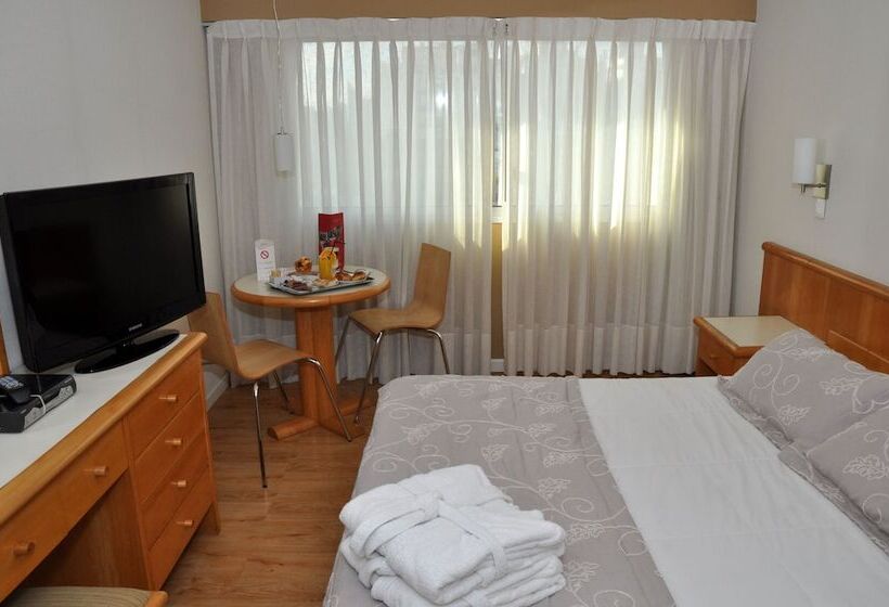 スーペリアールーム, Lafayette