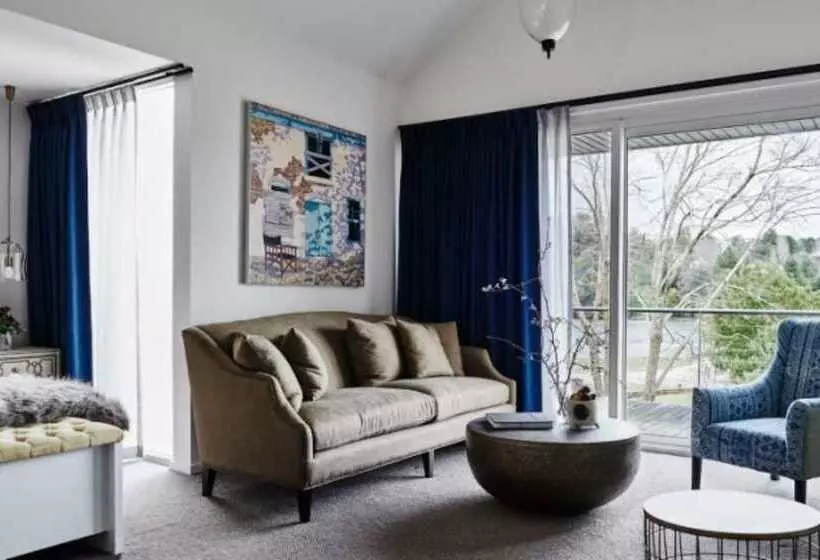 سوییت, Lake House Daylesford