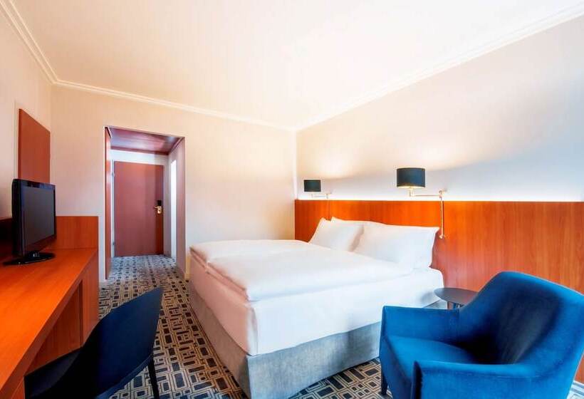 اتاق استاندارد یک نفره, NH Prague City