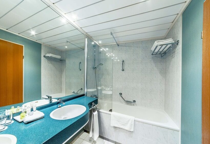 سوییت دوبلکس, NH Prague City