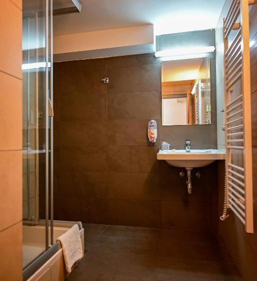 스탠다드 룸, Ostredok