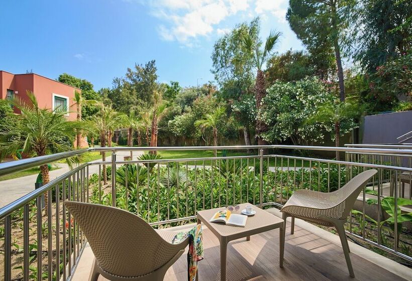 اتاق راحتی, Movenpick Resort Antalya Tekirova