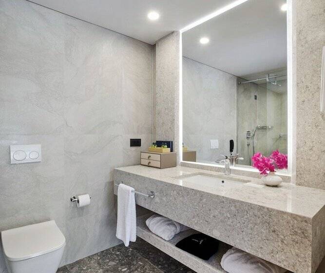 コンフォートルーム, Movenpick Resort Antalya Tekirova