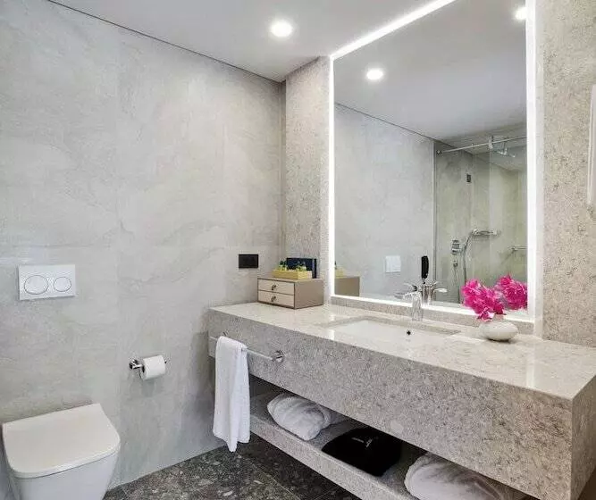 コンフォートルーム, Movenpick Resort Antalya Tekirova