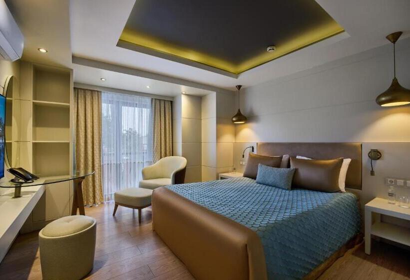 로얄 스위트, Movenpick Resort Antalya Tekirova