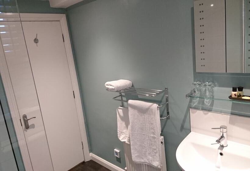 小型套房, The Angel Posting House & Livery