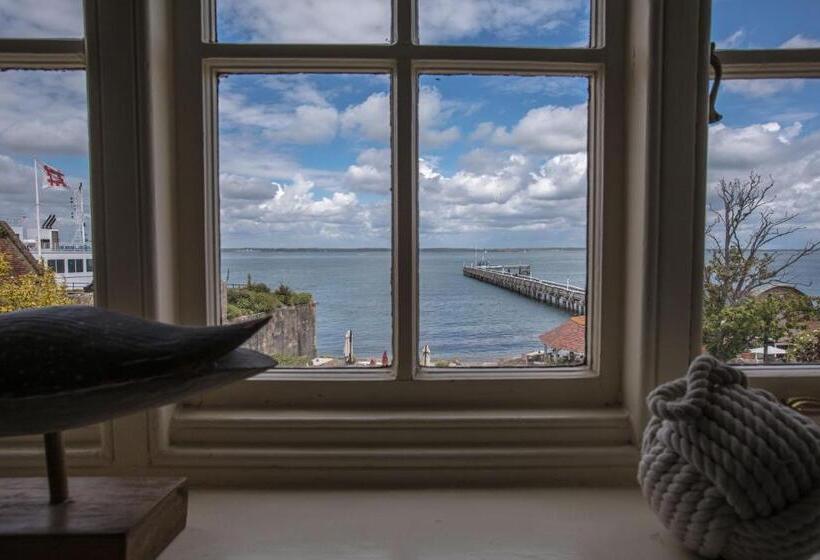 デラックスルーム, The George Hotel And Beach Club