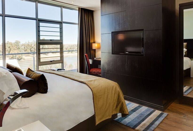 סוויטה, The Oasis