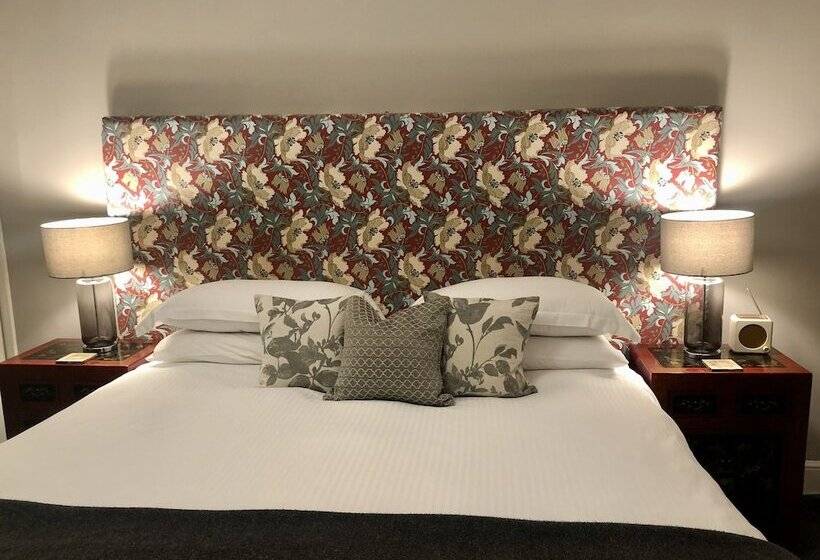 غرفة سوبيريور, Westwood House