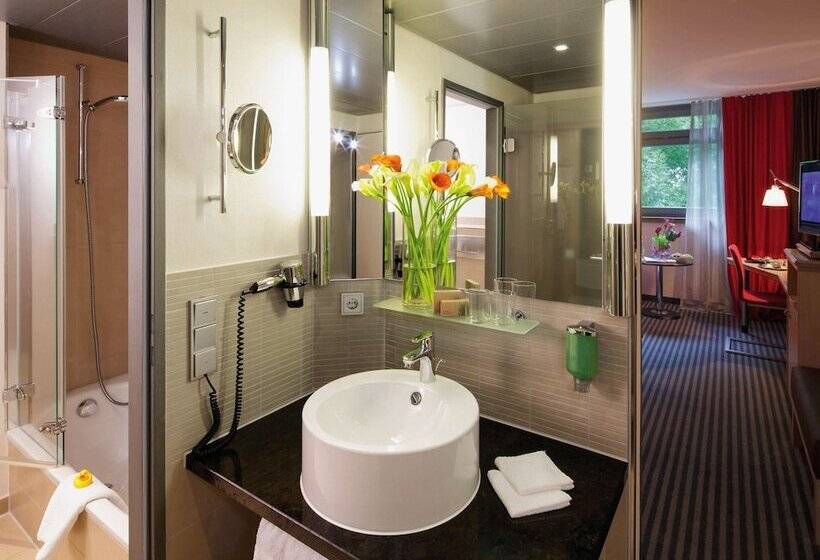 Классический Номер, Mövenpick Hotel München Airport