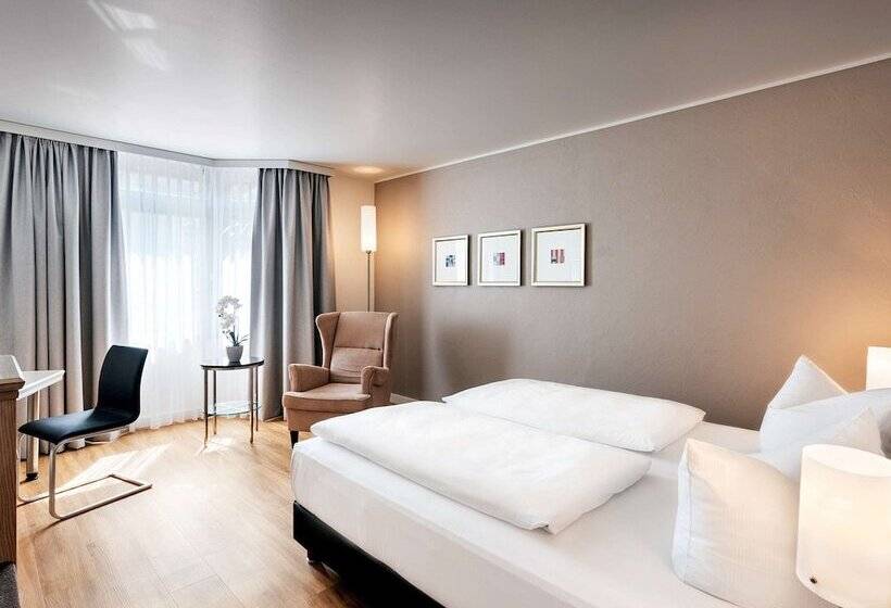 Номер Superior, Mövenpick Hotel München Airport