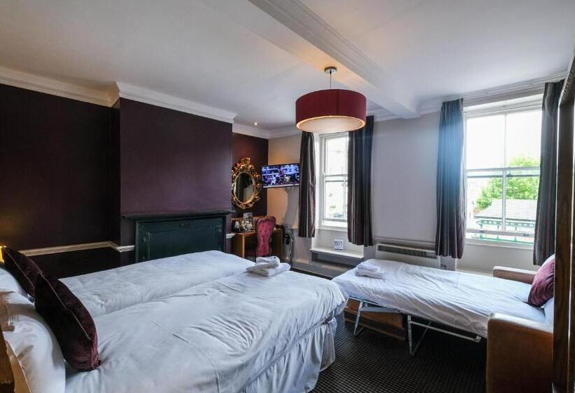 家庭间, The Unicorn Hotel Wetherspoon