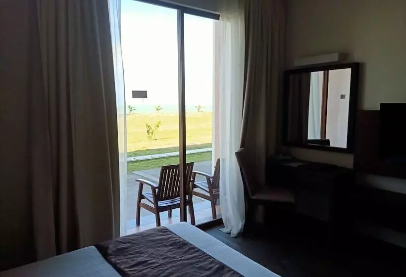 オーシャンビュースーペリアールーム, Villea Rompin Resort & Golf