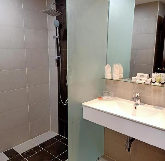 غرفة سوبيريور سرير كينج, Villea Rompin Resort & Golf