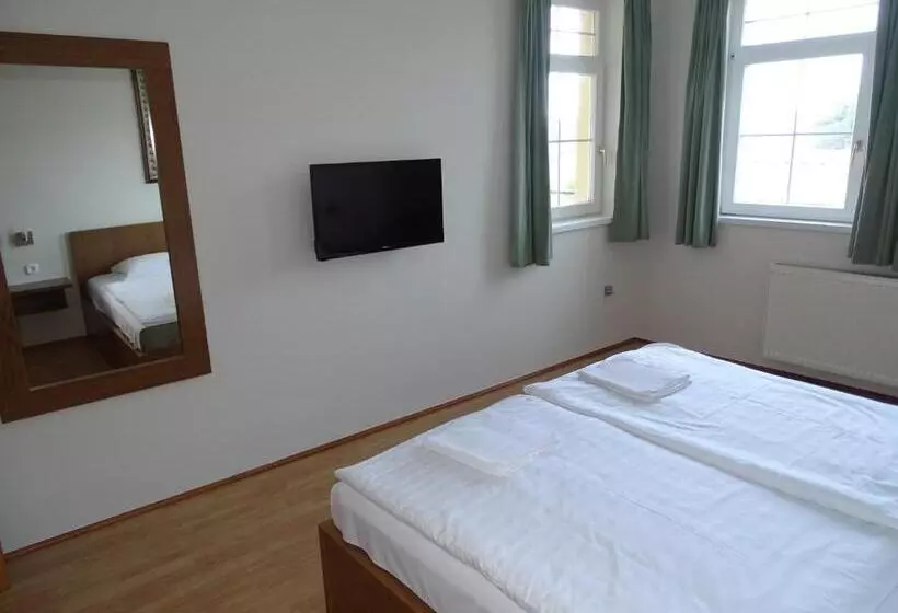 آپارتمان 2 خوابه با بالکن, Alabárdos Panzió és Apartmanház