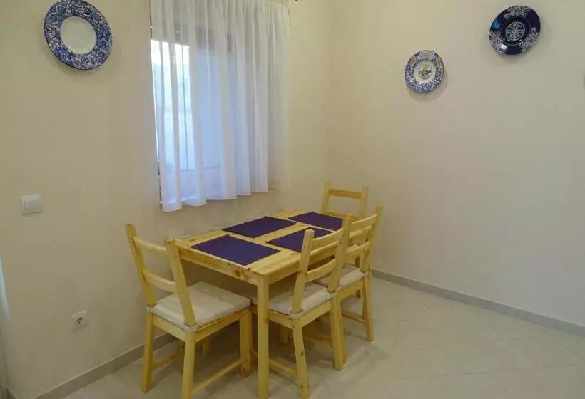 آپارتمان 1 خوابه, Alabárdos Panzió és Apartmanház