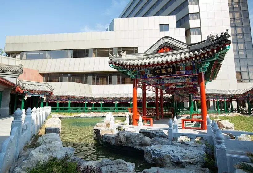 スーペリアールーム, Capital