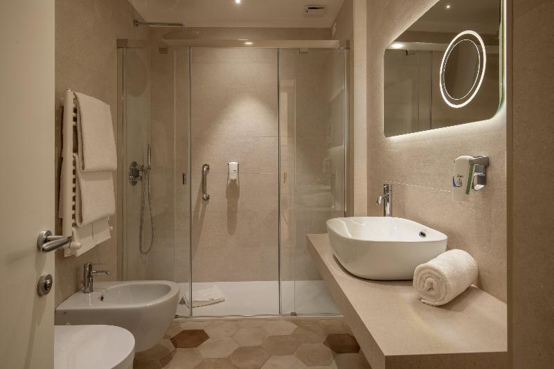 חדר סופריור, Cosmopolita Hotel Rome, Tapestry Collection By Hilton