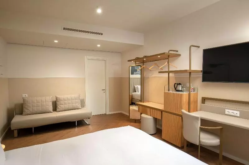 اتاق سوپریور, Cosmopolita Hotel Rome, Tapestry Collection By Hilton