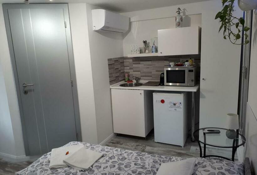 标准工作室, Mini Vendégház Budaörs