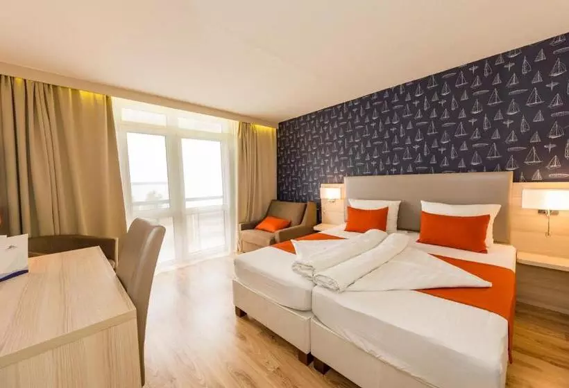 Standardzimmer mit Seeblick, Móló