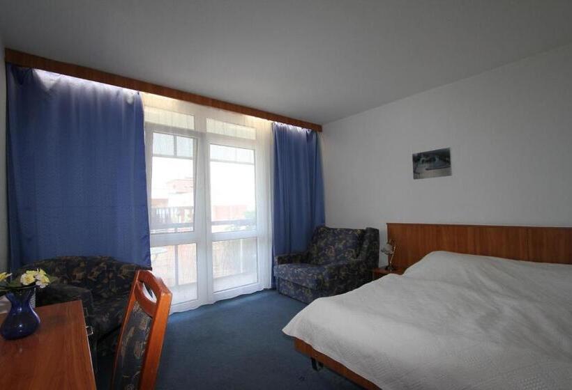 חדר סטנדרט נוף לאגם, Móló