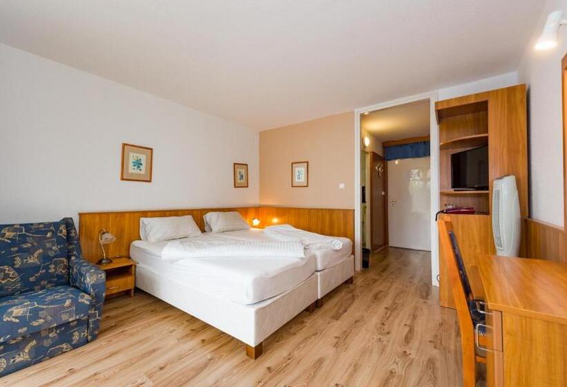 חדר סטנדרט נוף לאגם, Móló