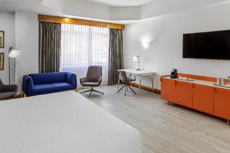 스위트 킹사이즈 침대, Radisson San Josecosta Rica