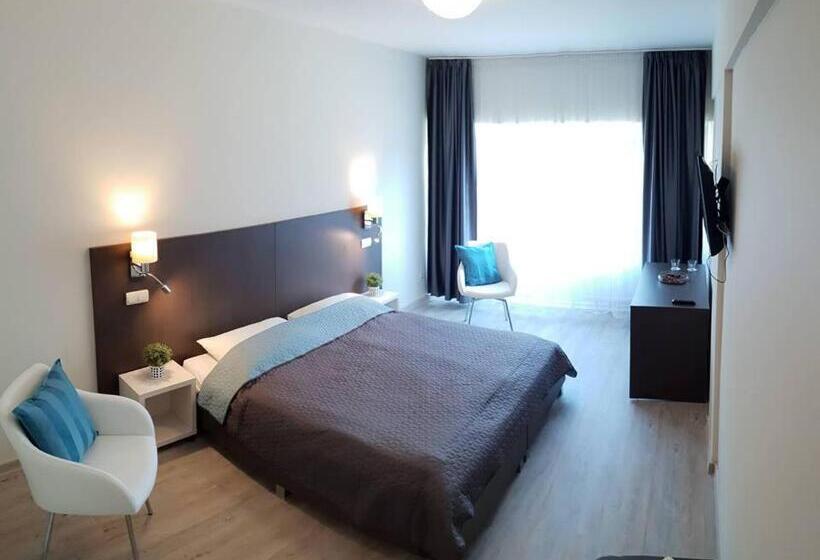 高级大房间, Sport