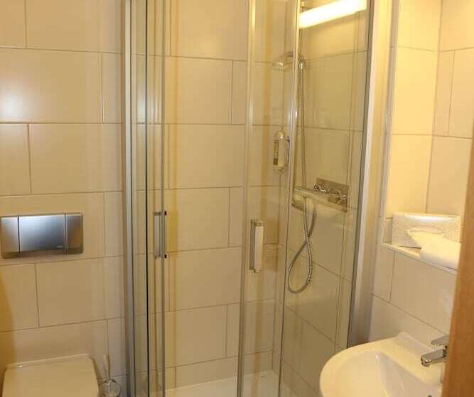 Полулюкс, Lindenhotel Stralsund